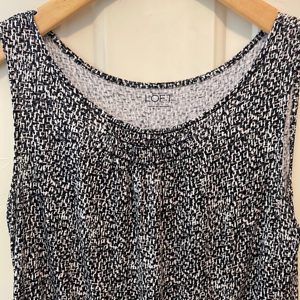 LOFT sleeveless top